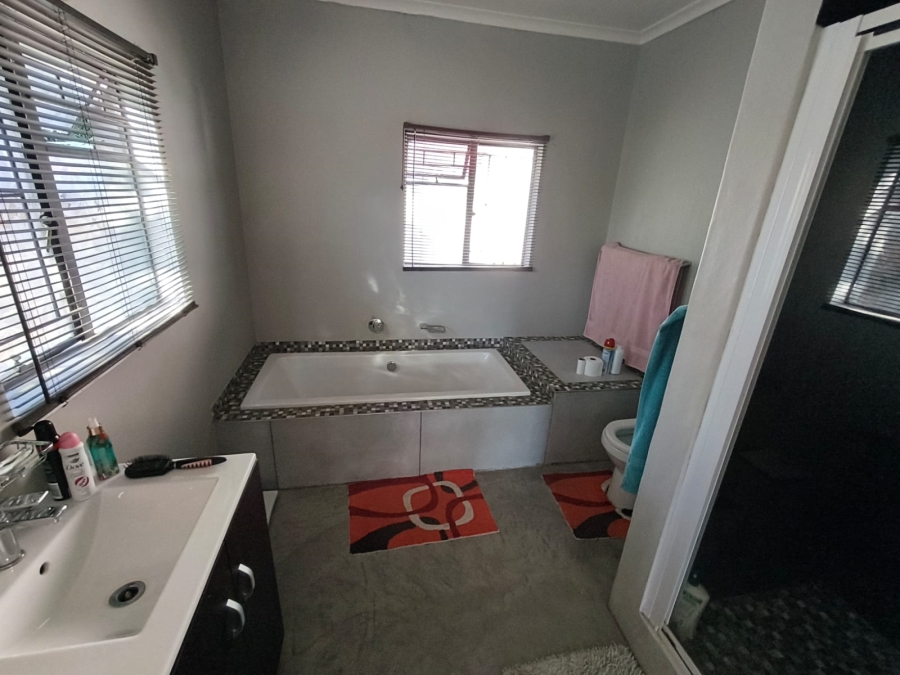 3 Bedroom Property for Sale in Cashan North West